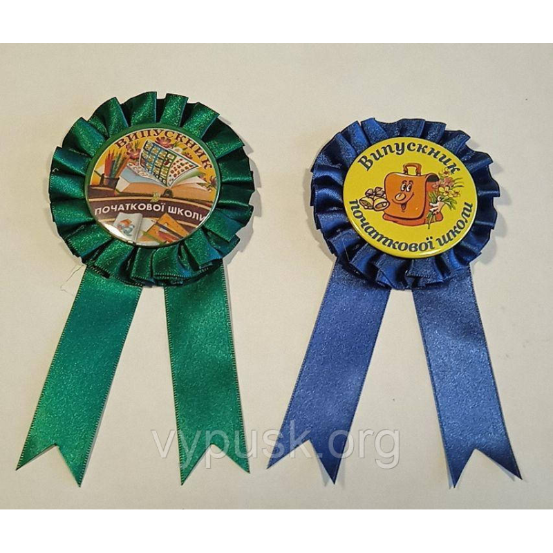 Значок “Випускник“ з китайським бантом Значок “Випускник“ з китайським бантом